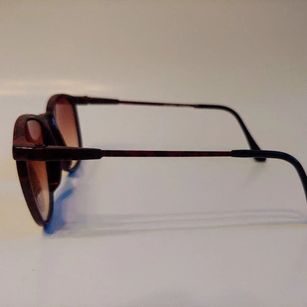 (NWT) Vintage 90's Kids School Boy Sport Sunglasses (Burgundy)